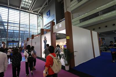 2020年深圳秋季服裝展 規(guī)模宏大，聚焦羽絨新風尚